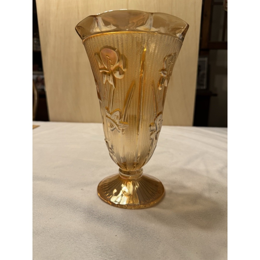 Vin. Jeannette Glass Vase Iridescent Iris And Herringbone Pattern Depression 9"